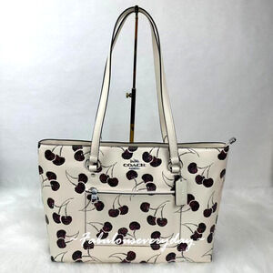 Coach Station Tote Bag With Cherry Print In Leather/Sv/Chalk Multi CCZ14 NWT